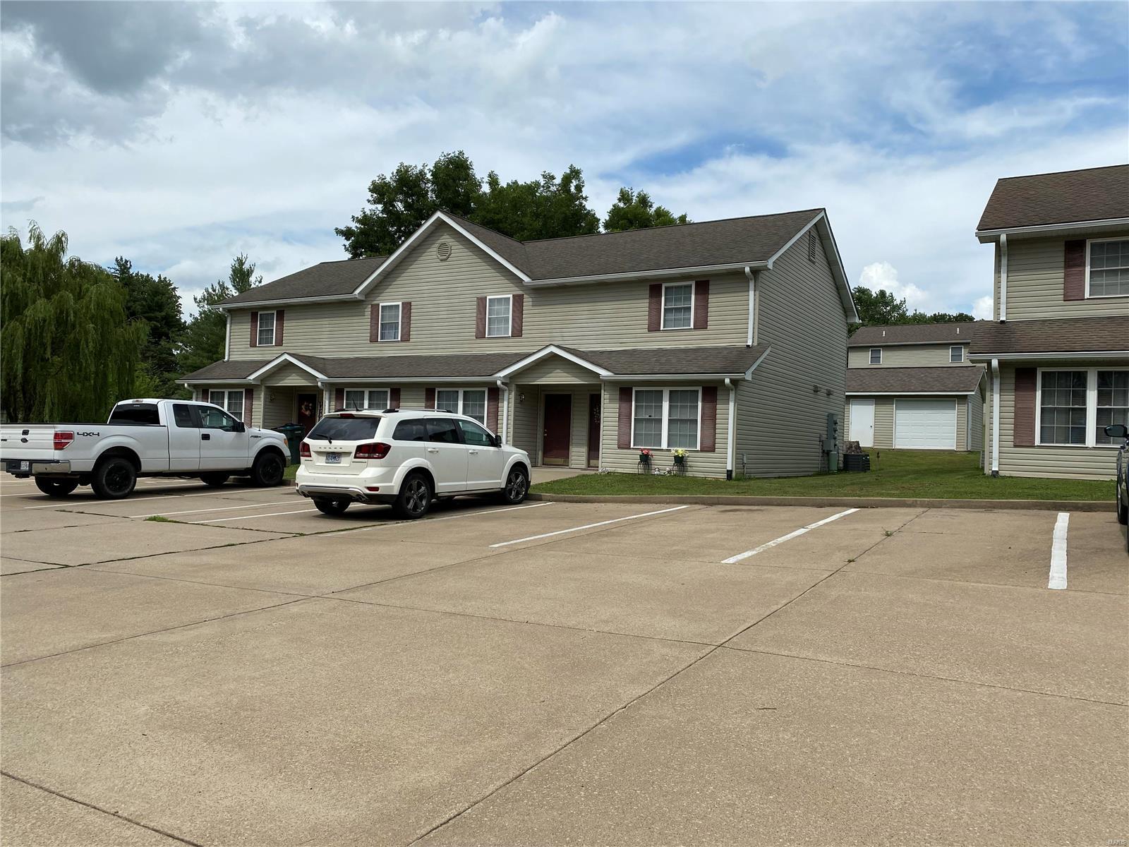 Investment Opportunity, Town houses, 16 units total. 3 Locations near one another; 102 West Mulberry (6 units), 101 South Valle(8 units), and 108 South Mccune (2 units). All electric, well kept, located in Pilot Knob, Missouri. Water sewer and trash included in rent. Tenants are responsible for Electric.