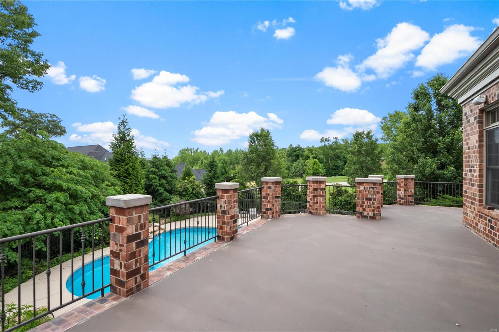 Estates at Far Oaks - Residential