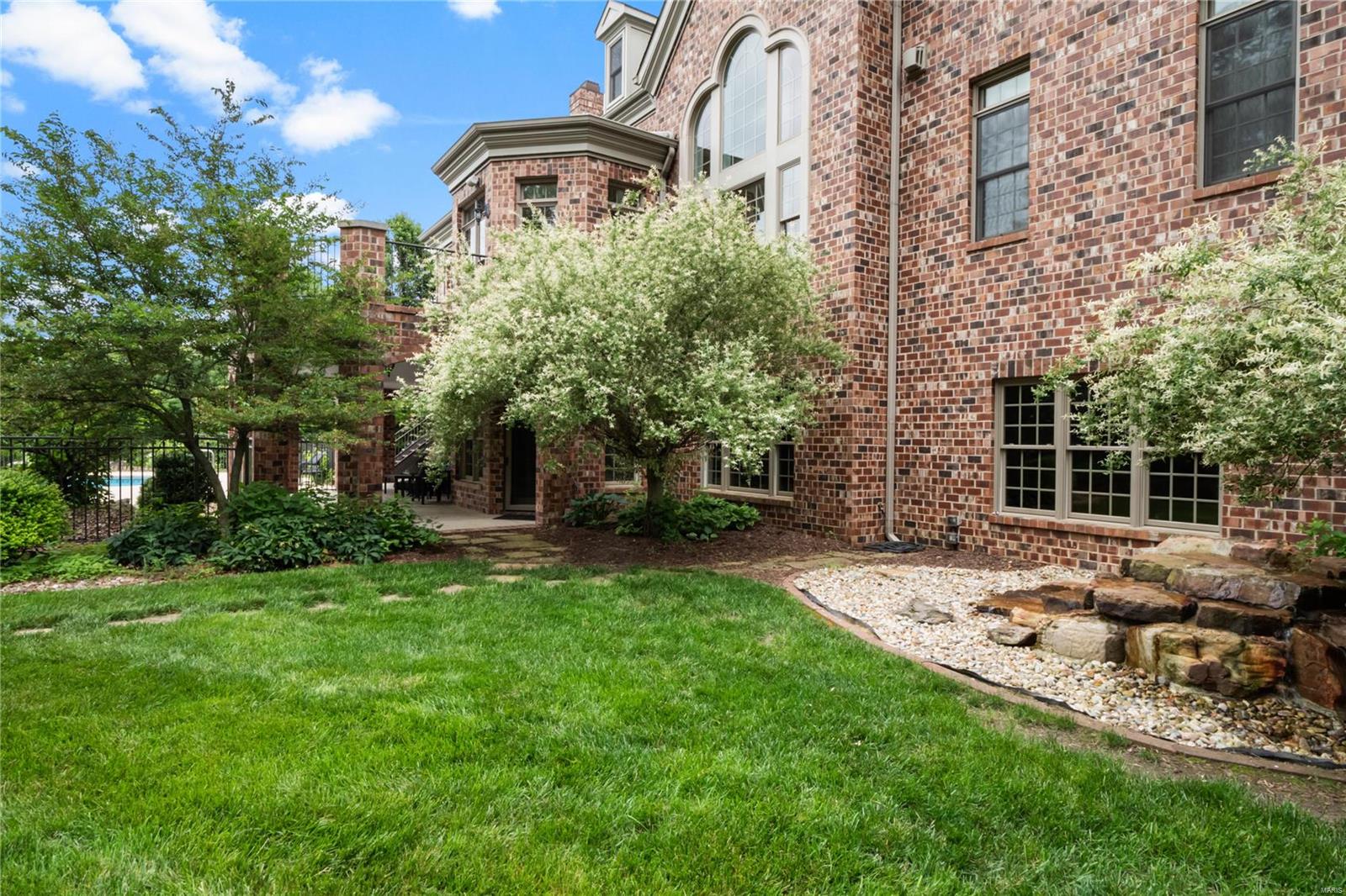 Estates at Far Oaks - Residential
