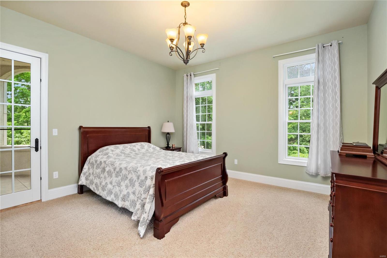 Estates at Far Oaks - Residential