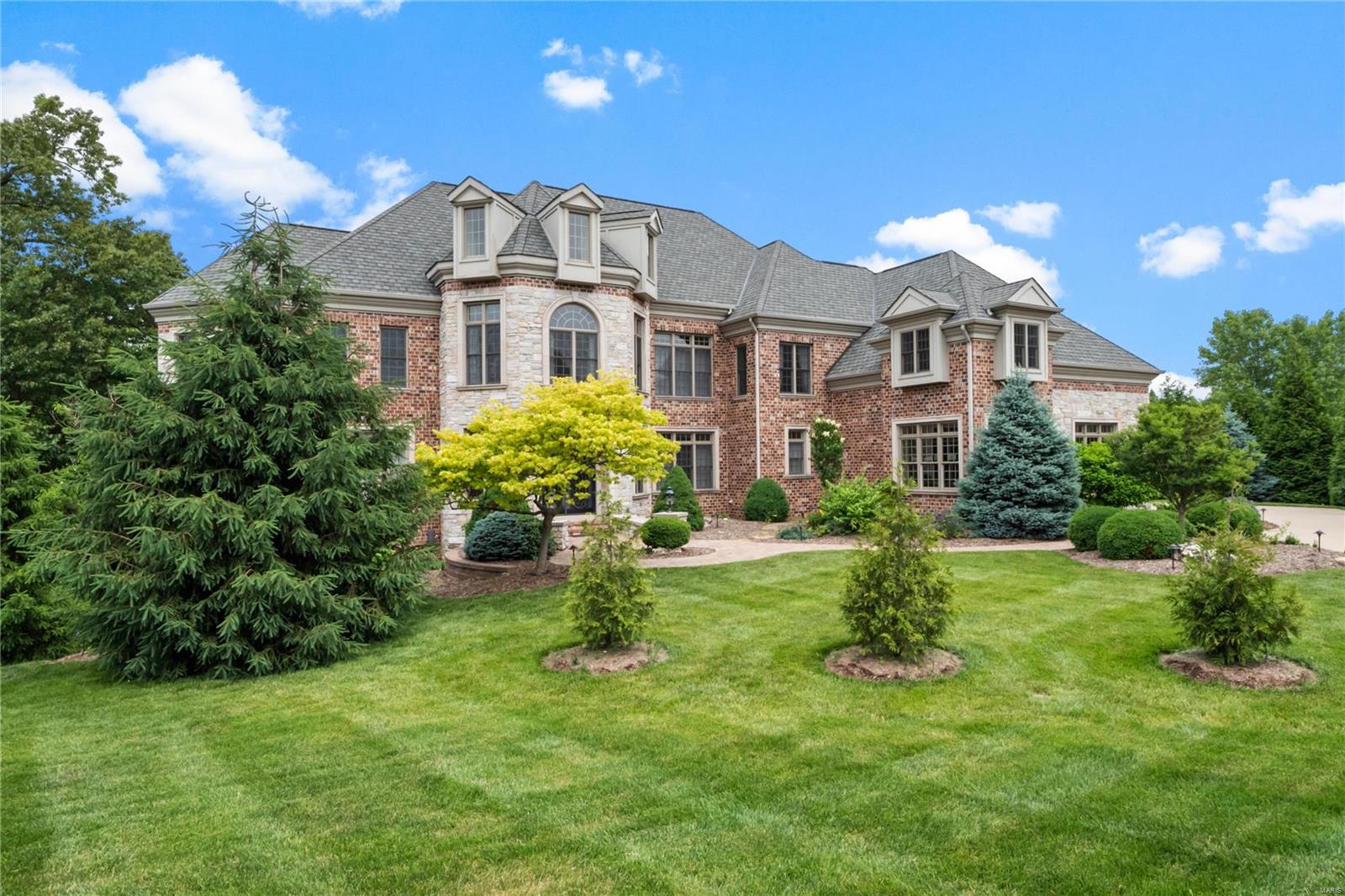 Estates at Far Oaks - Residential