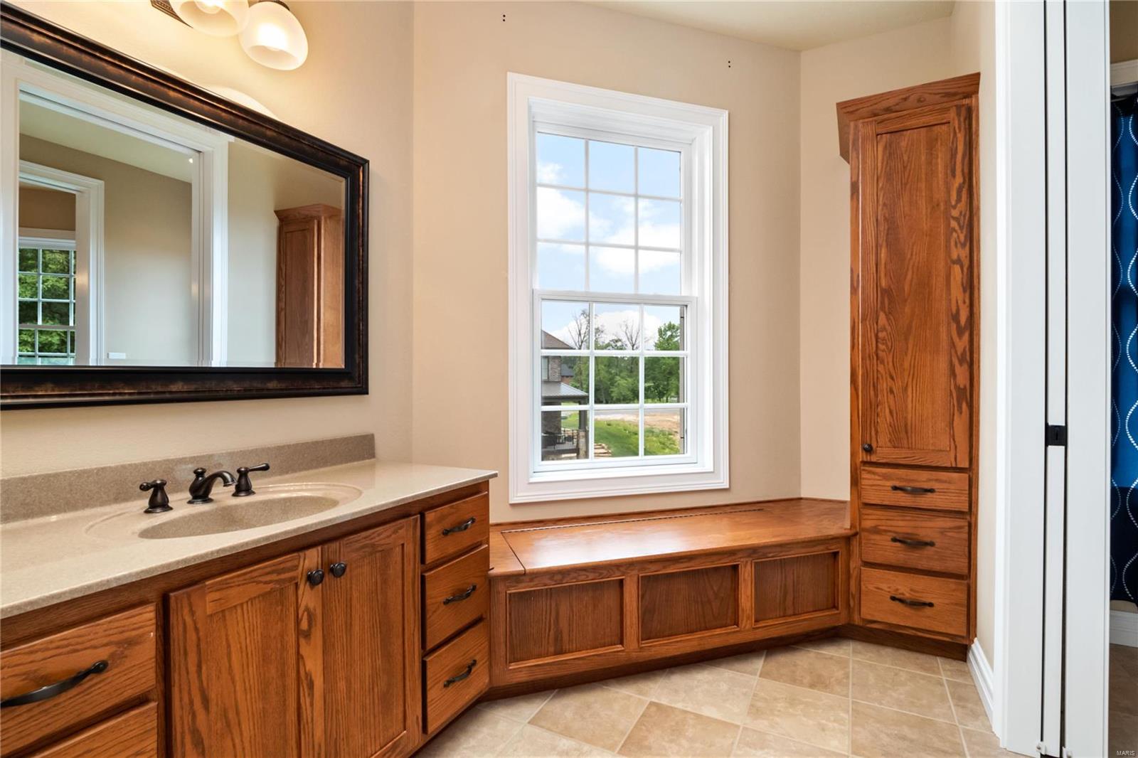 Estates at Far Oaks - Residential