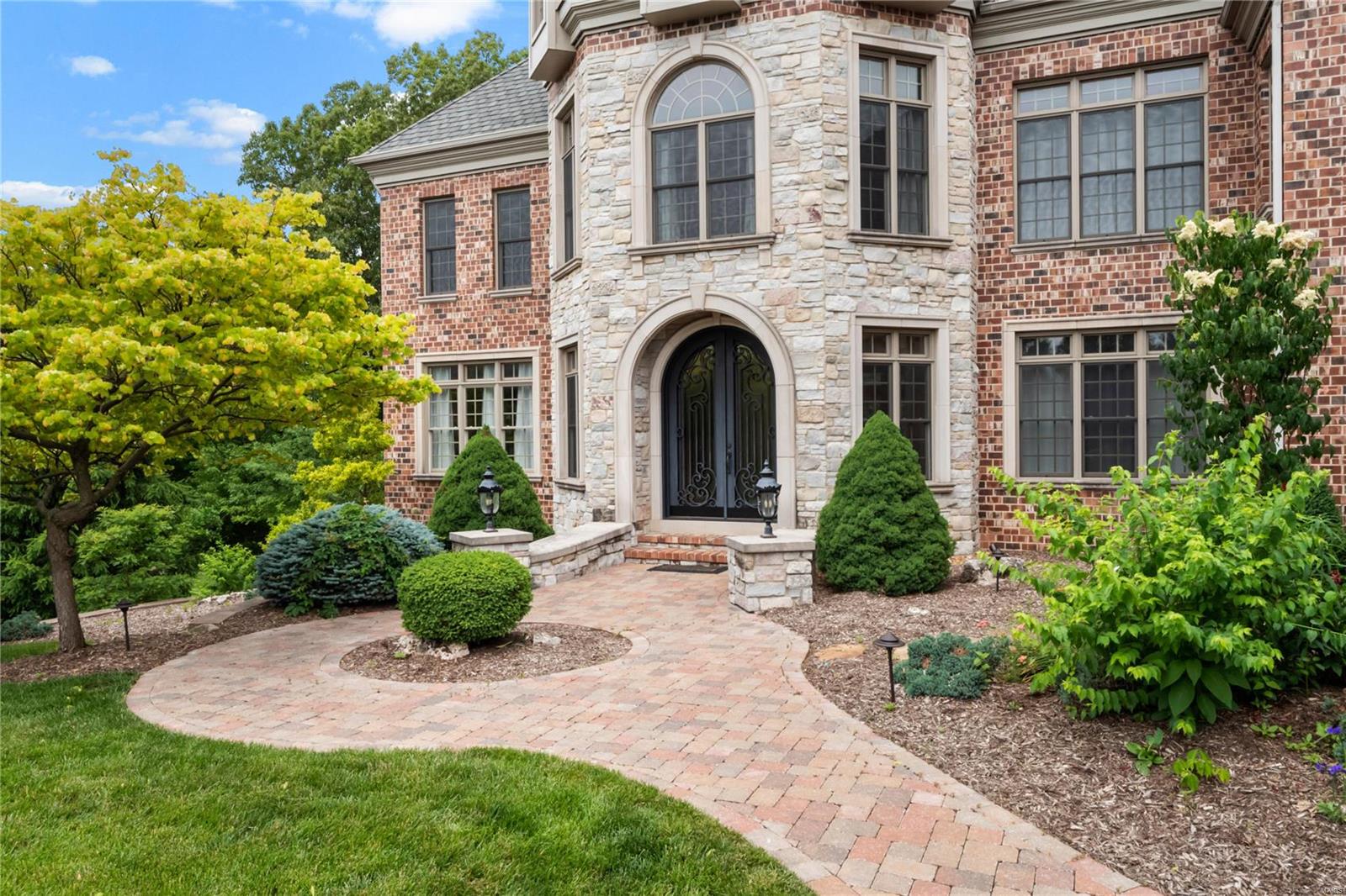 Estates at Far Oaks - Residential