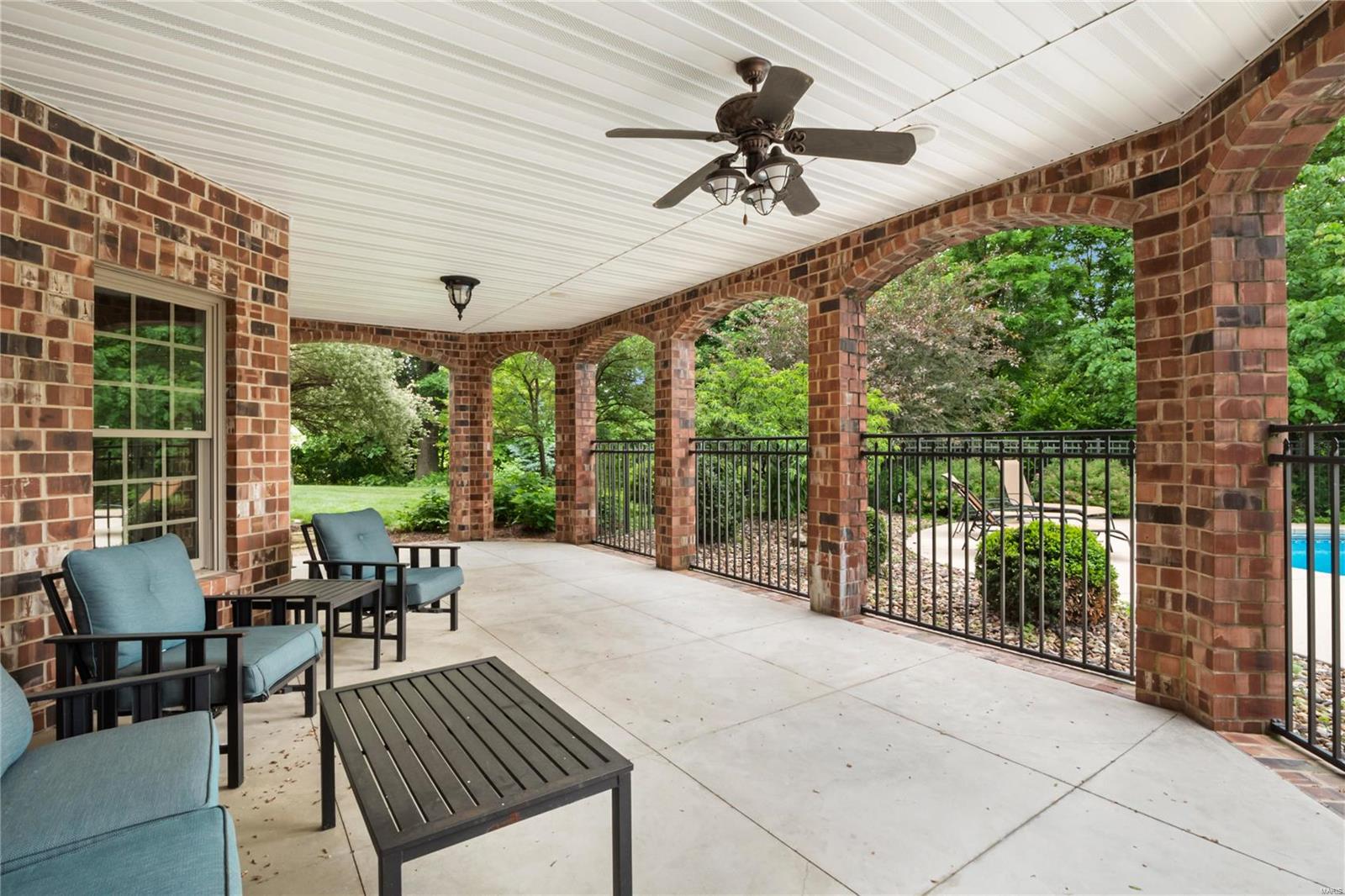 Estates at Far Oaks - Residential