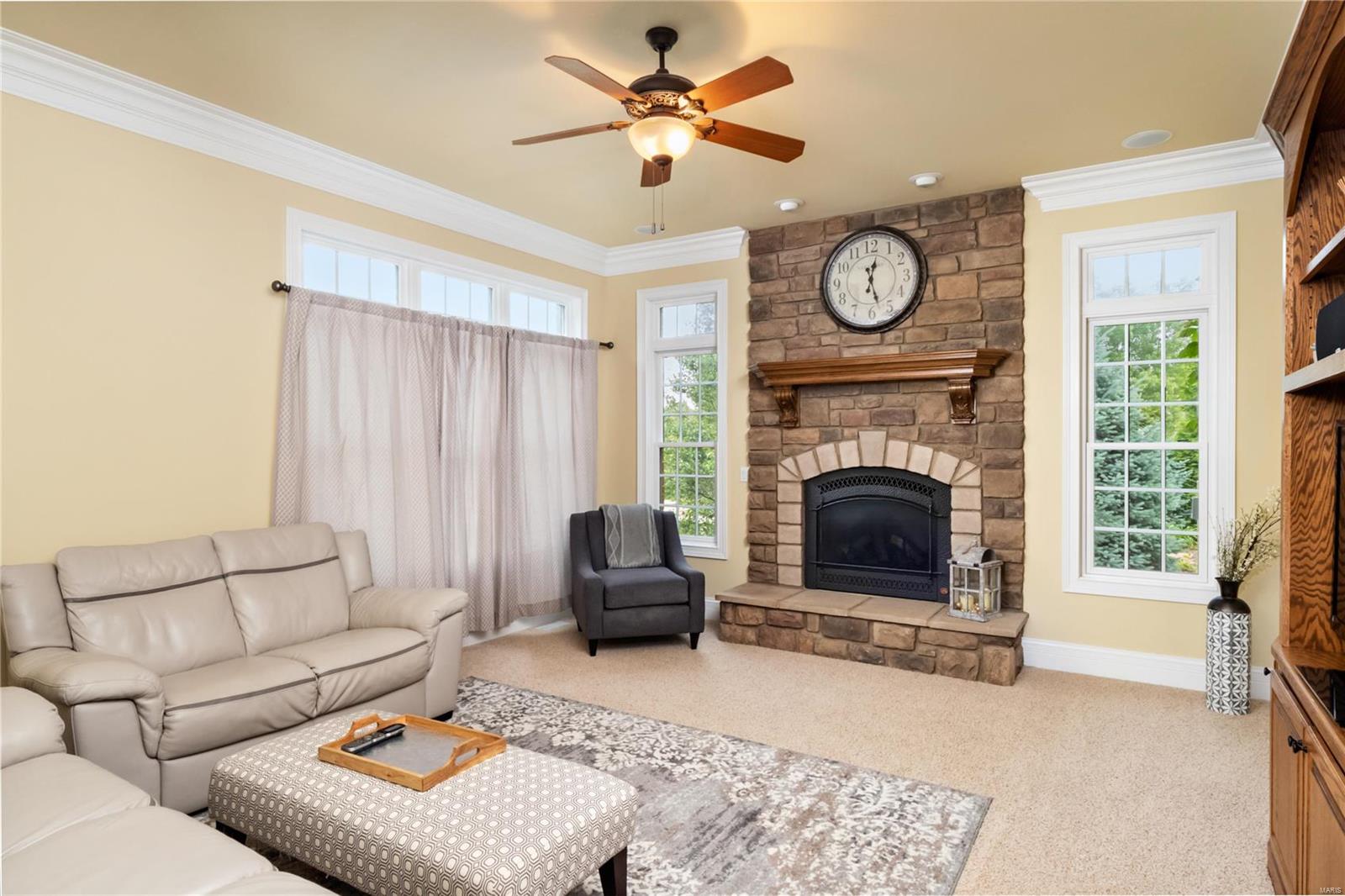 Estates at Far Oaks - Residential