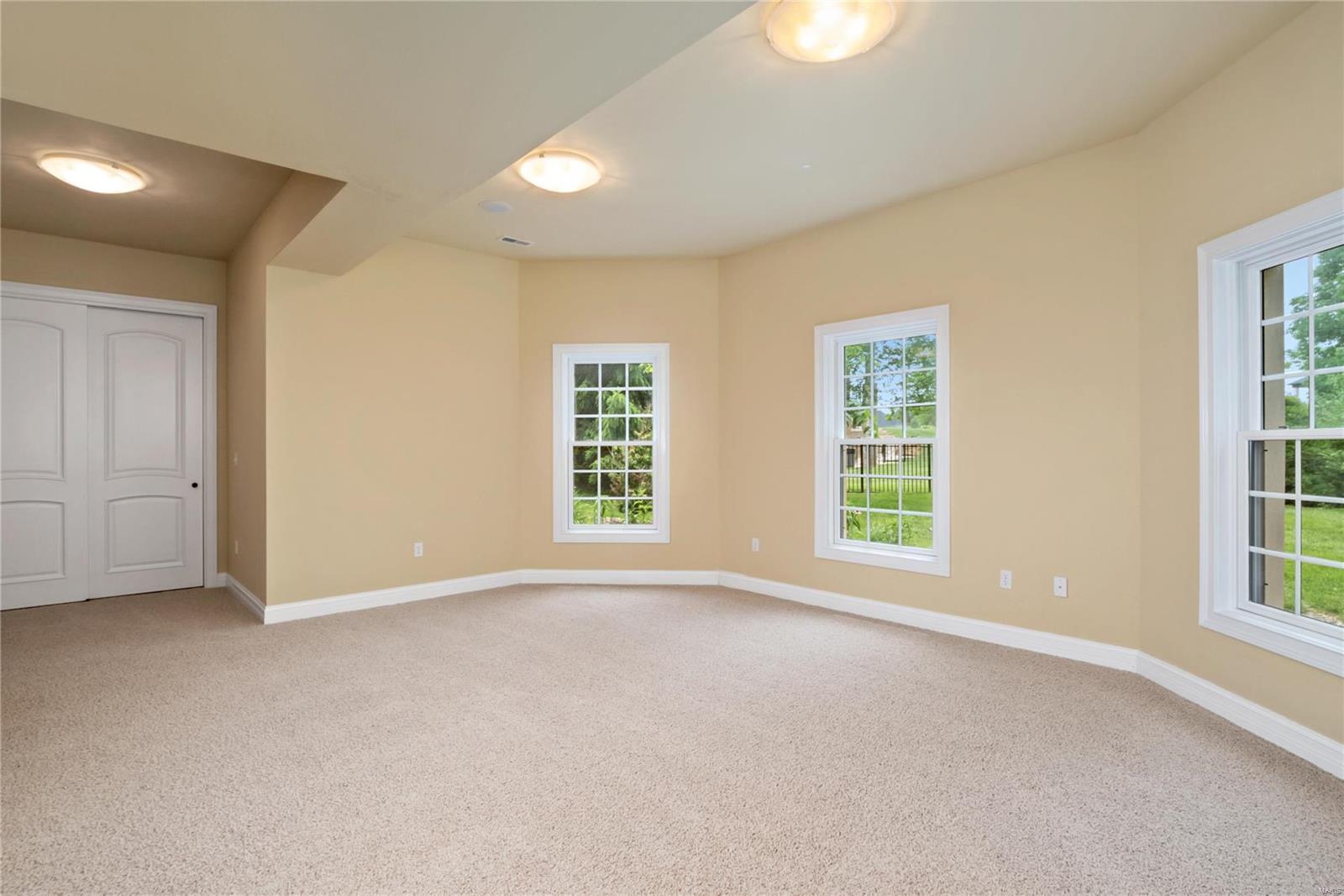 Estates at Far Oaks - Residential