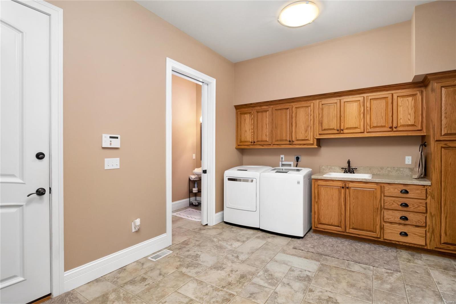 Estates at Far Oaks - Residential