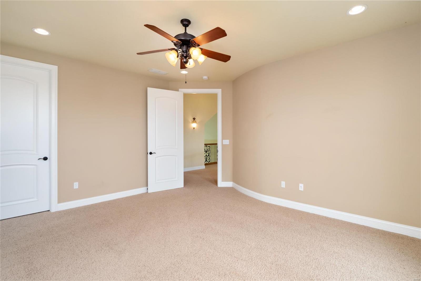 Estates at Far Oaks - Residential