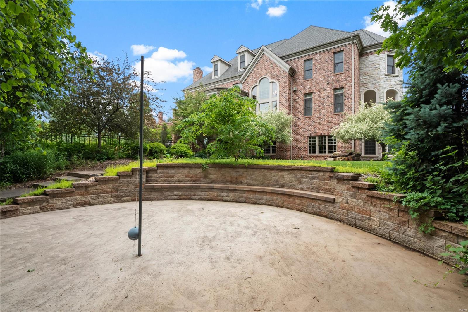 Estates at Far Oaks - Residential