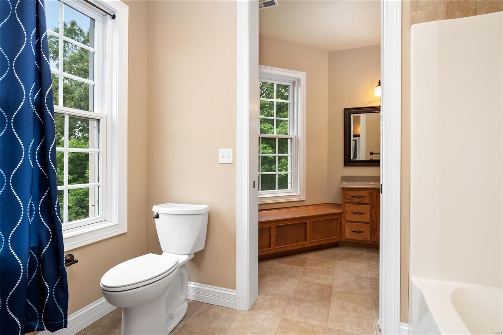 Estates at Far Oaks - Residential