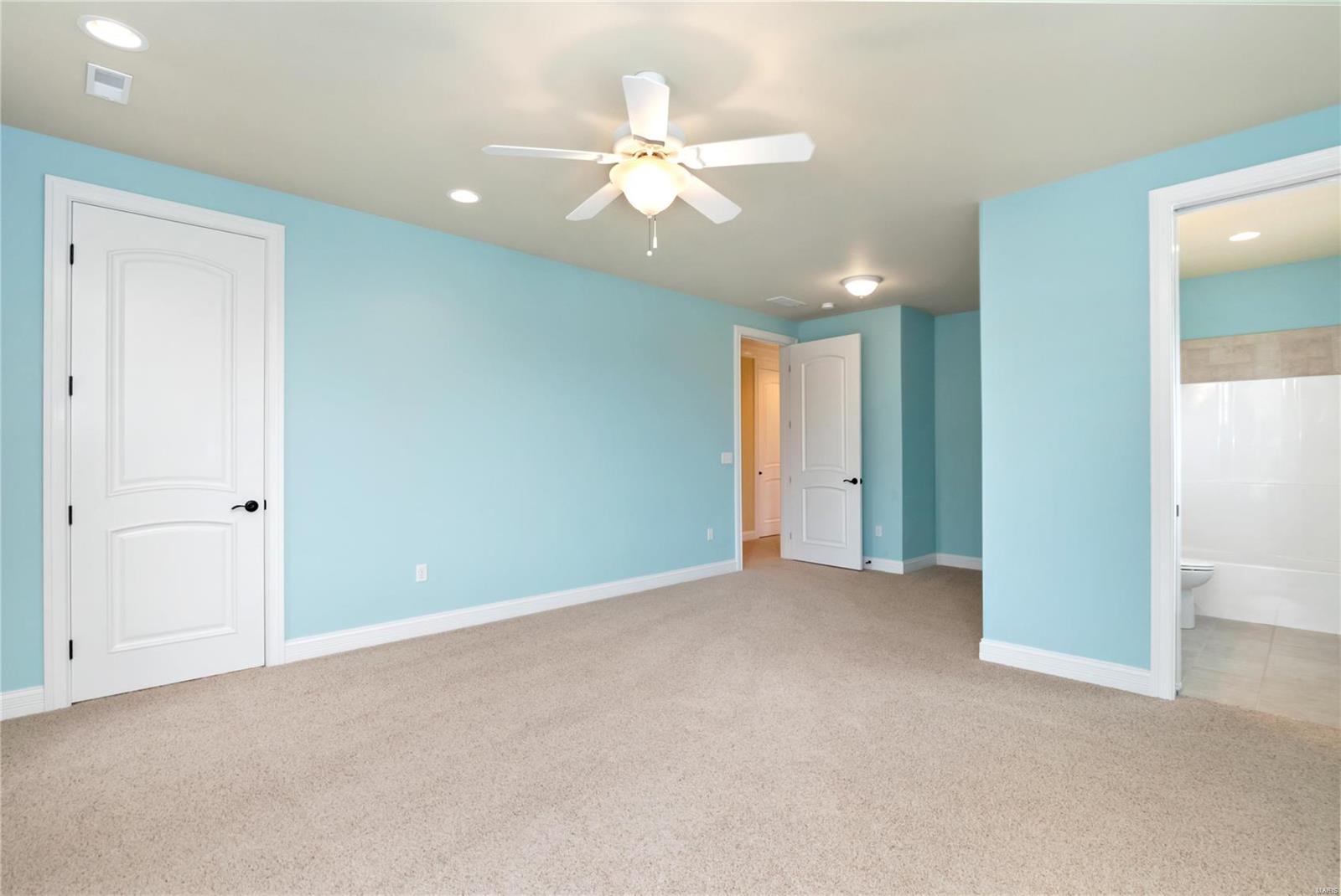 Estates at Far Oaks - Residential
