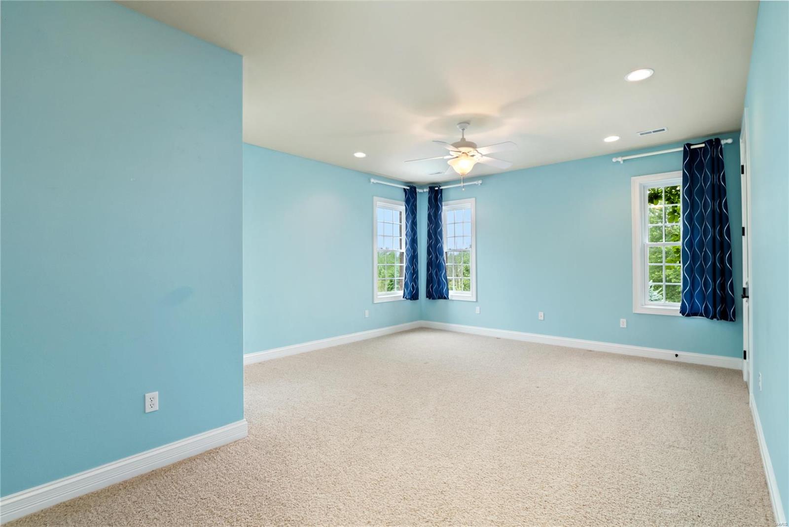 Estates at Far Oaks - Residential