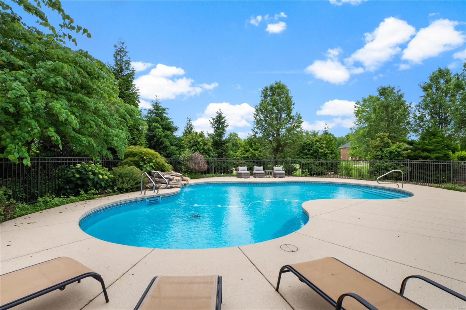 Estates at Far Oaks - Residential