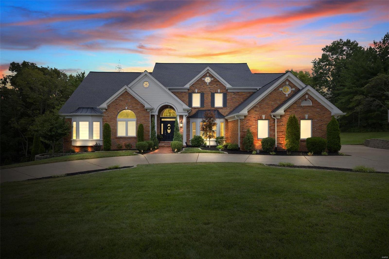 Modern, open, stylish & sophisticated describe this stunning 4,653 sq. ft. renovated custom 1.5 stry home on .67 acre full wooded corner lot! Entertainer's dream! High quality finishes, attention to detail & amazing outdoor space make this home stand out above the rest! Inground pool w/ lrge pool area is a personal oasis for fun & relaxation! Interior features designer kit w/ Viking cooktop & dble oven, beautiful high-end cabinetry, prep sink, quartz counters w/ quartz backsplash to ceiling & more. Soaring 2 sty grt rm w/ gas FP & rich hardwood floors. Custom wet bar w/ custom cabinetry, beverage ctr, ice, & marble counters. Main floor master bd ste showcases massive W/I closet & designer master ba incl. luxury W/I shower, stand-alone tub, large his & hers vanities w/ quartz counters. 2nd floor boasts a 2nd large master bed ste w/ full bth, W/I closet, & 2 add. bd plus loft & sit. rm. W/O fin LL features a built-in bar, gas fp, rec rm, fam rm, bd, full bth & workout rm! SO MUCH MORE!!