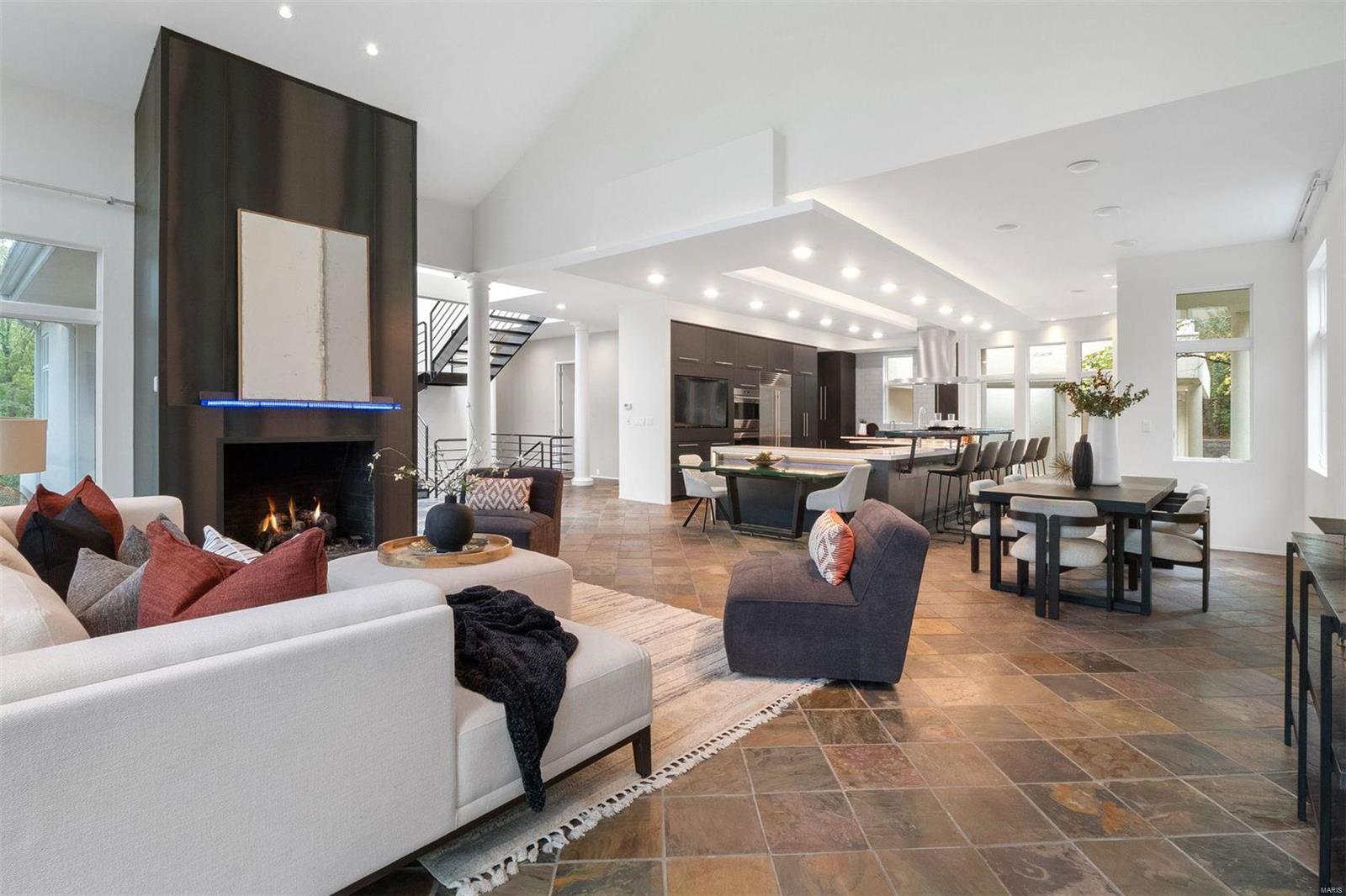 Schneider Place Lt 2 & Sec 15-45-5 - Residential
