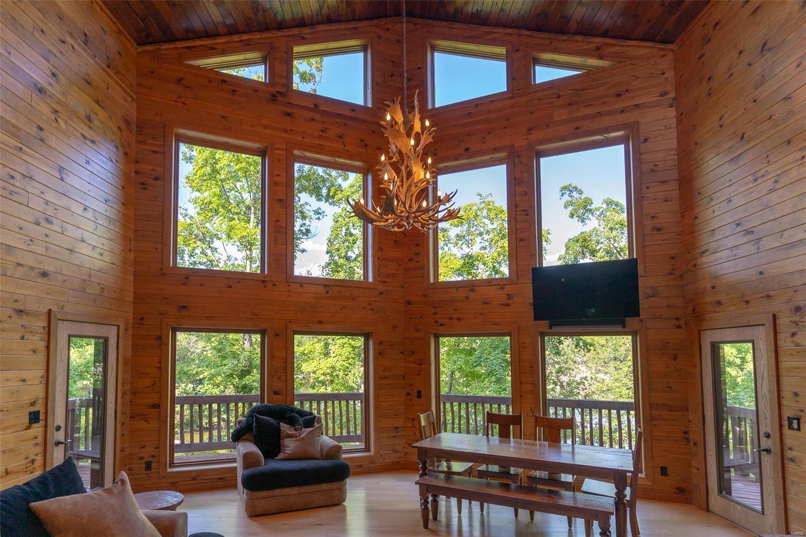 Lake Sherwood Estates - Residential