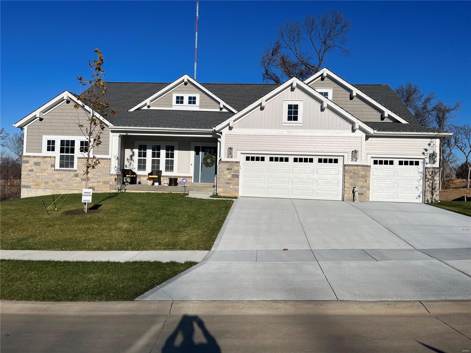 ***FOR COMP PURPOSES ONLY** The LaSalle is on of our most popular ranch plans. with over 2800 feet of space this is perfect for a family of many sizes. Master bedroom on one side of the home, with the other two bedrooms on the other. An open floor plan between the Great Room, Breakfast Room and Kitchen is perfect for a great flow in the home.