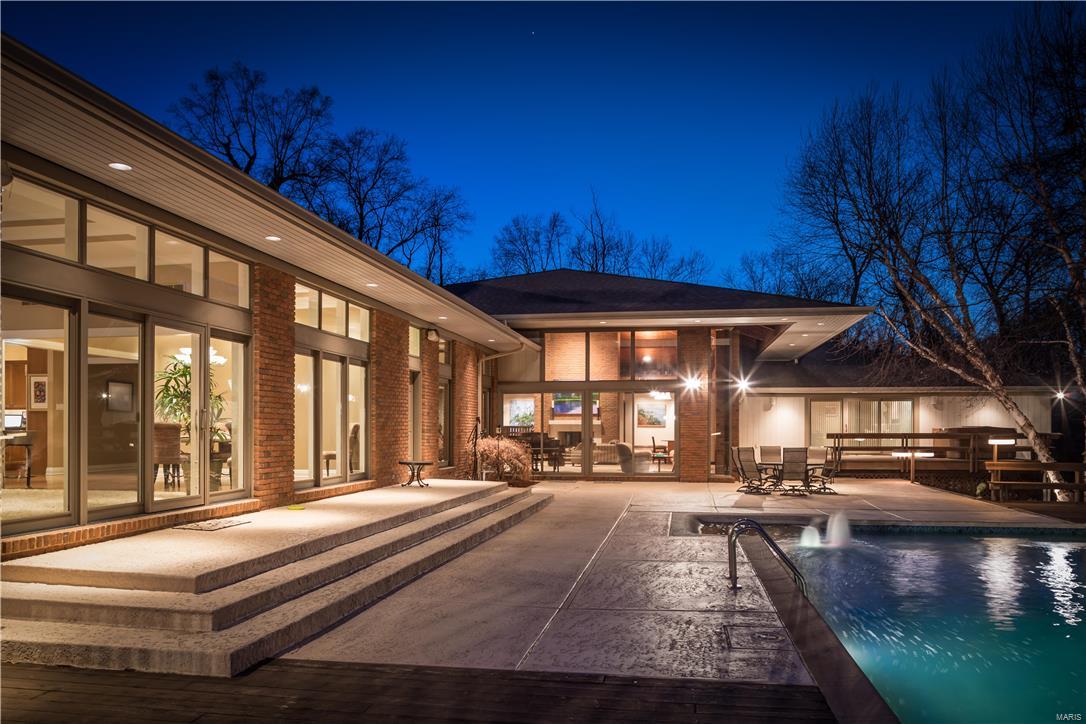 Log Cabin Estates Corr Of - Residential