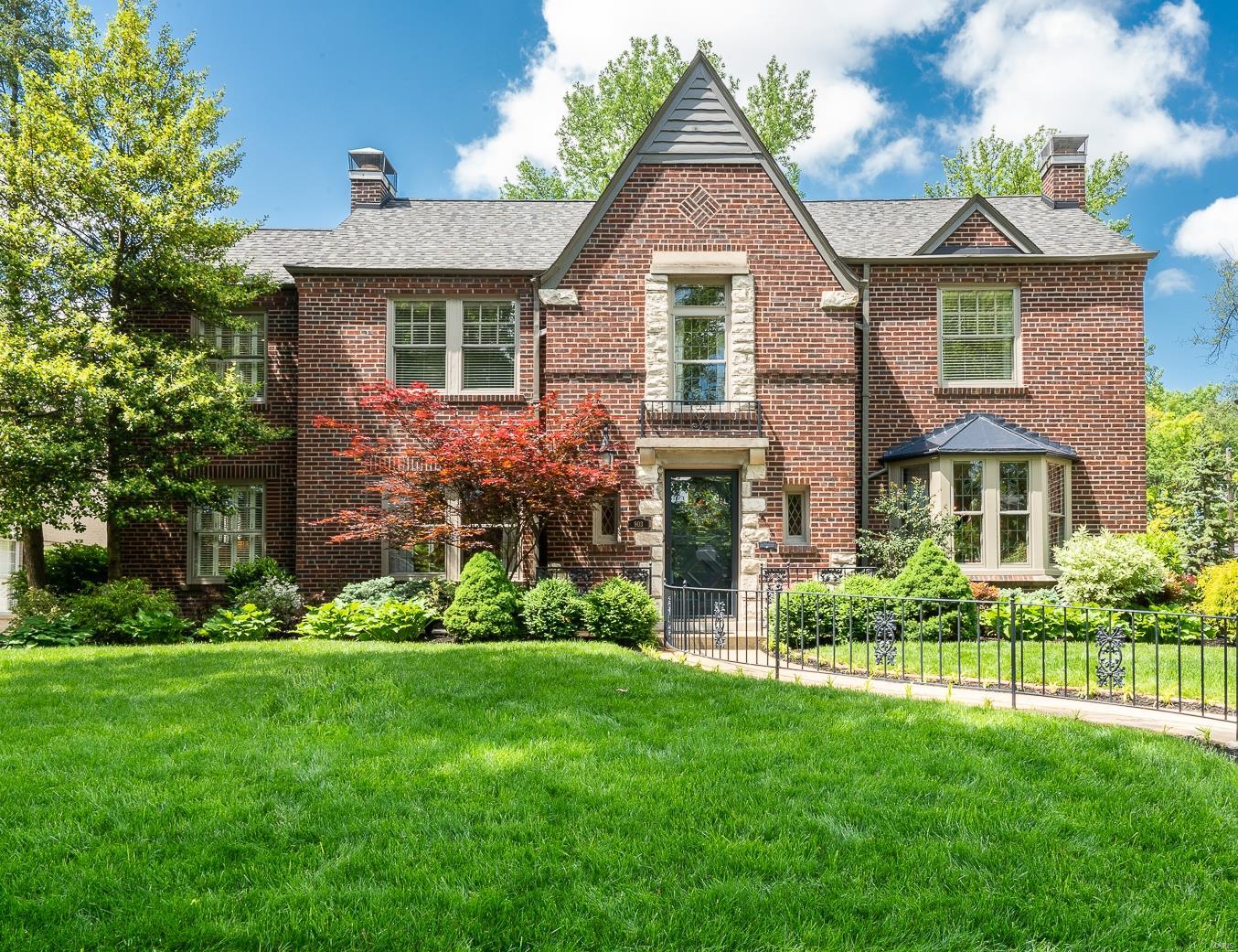 Davis Place - Residential
