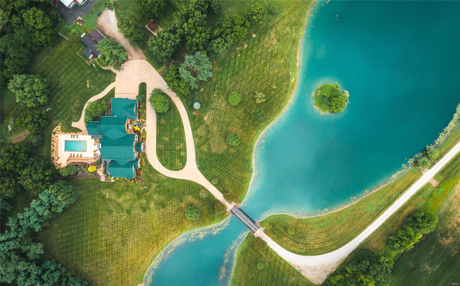 NOT IN A SUBDIVISION - Residential