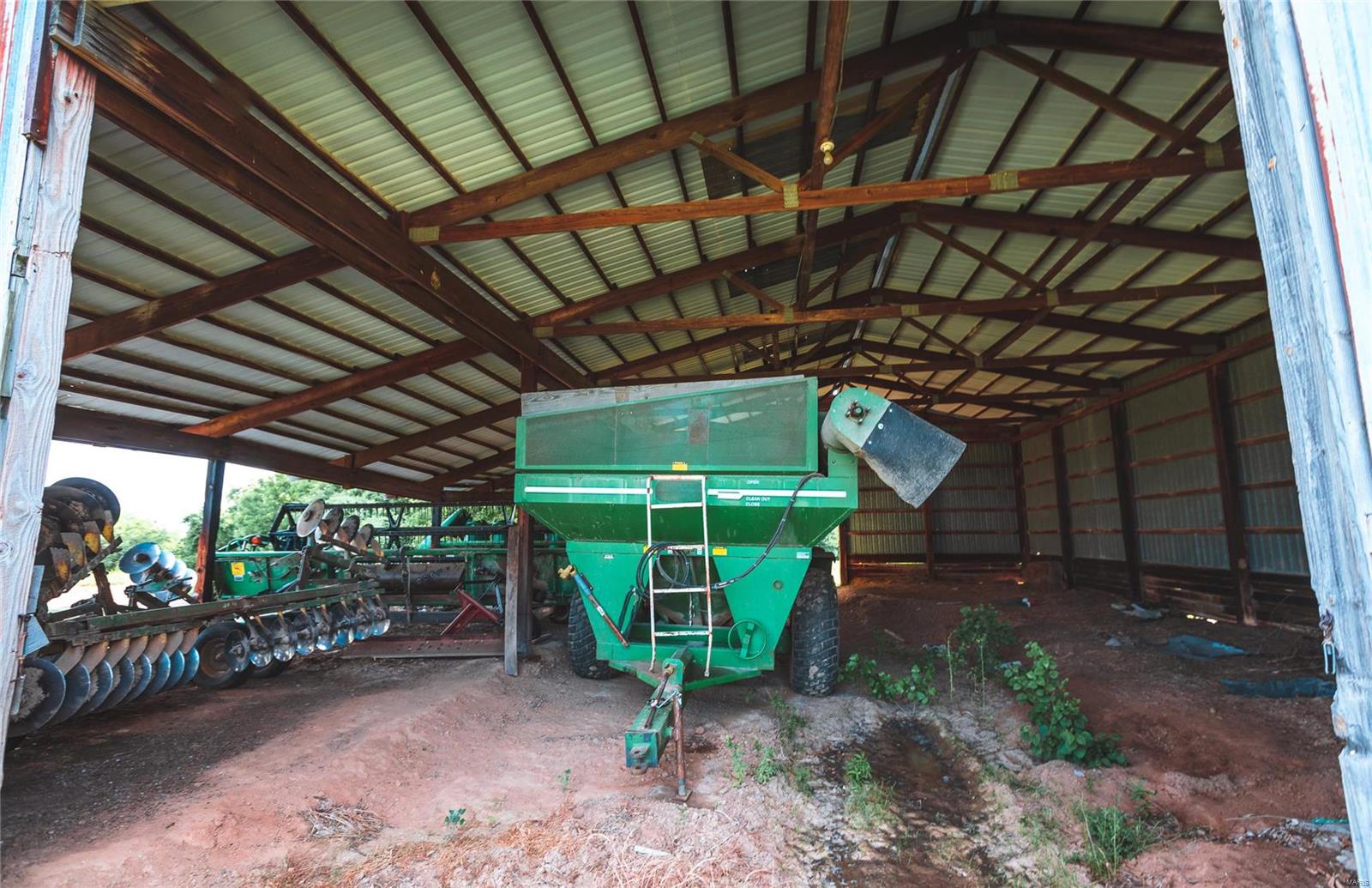 NOT IN A SUBDIVISION - Farm