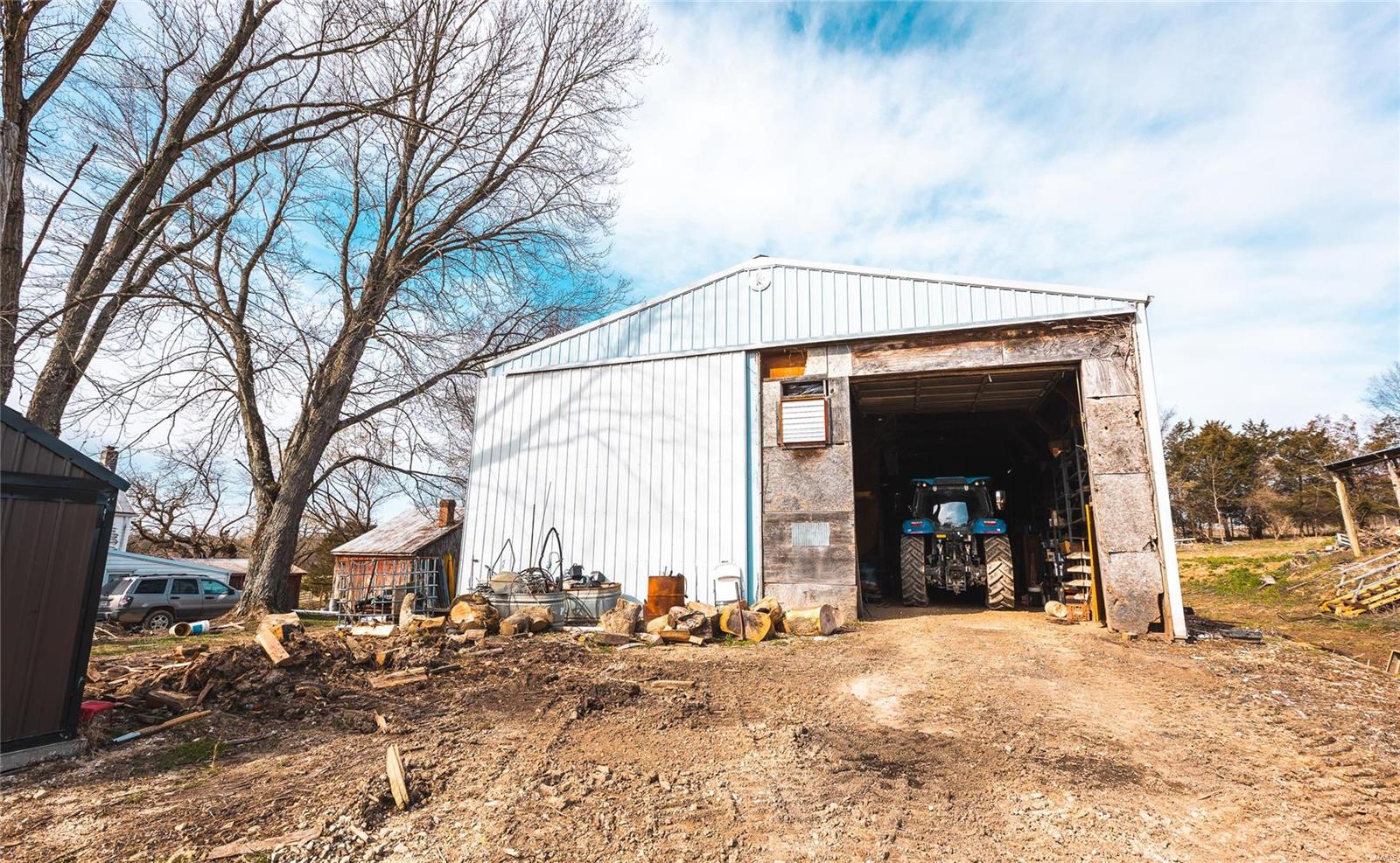 Owls Nest - Farm