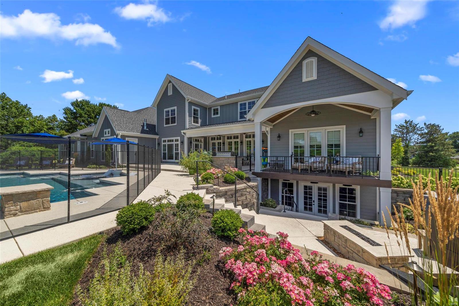 Springdale Manor - Residential