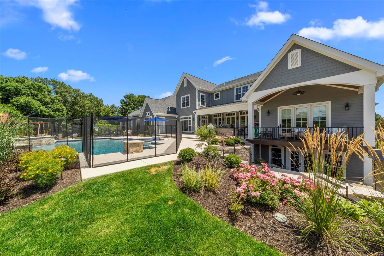 Springdale Manor - Residential