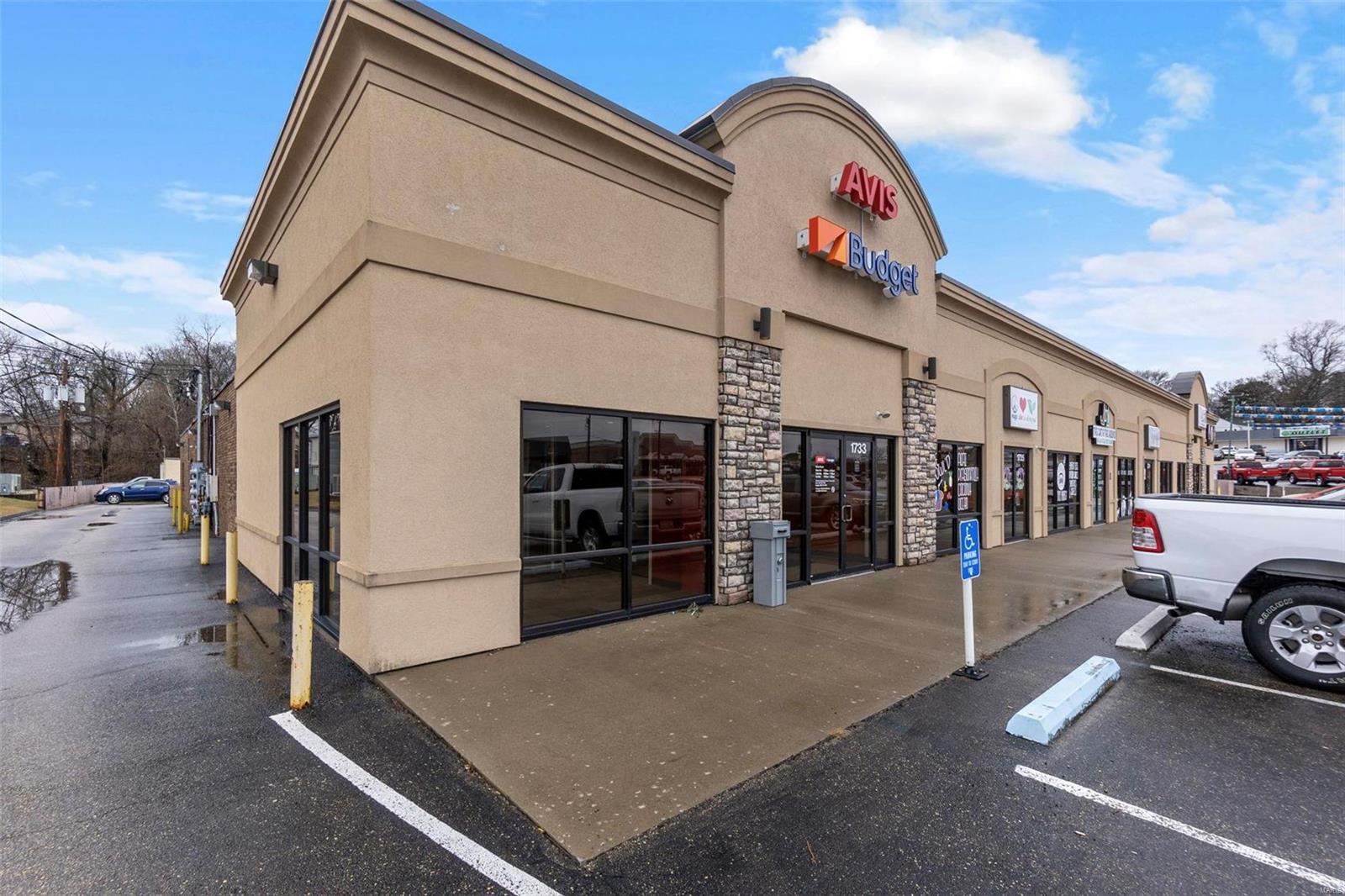 Timberlane - Commercial Sale
