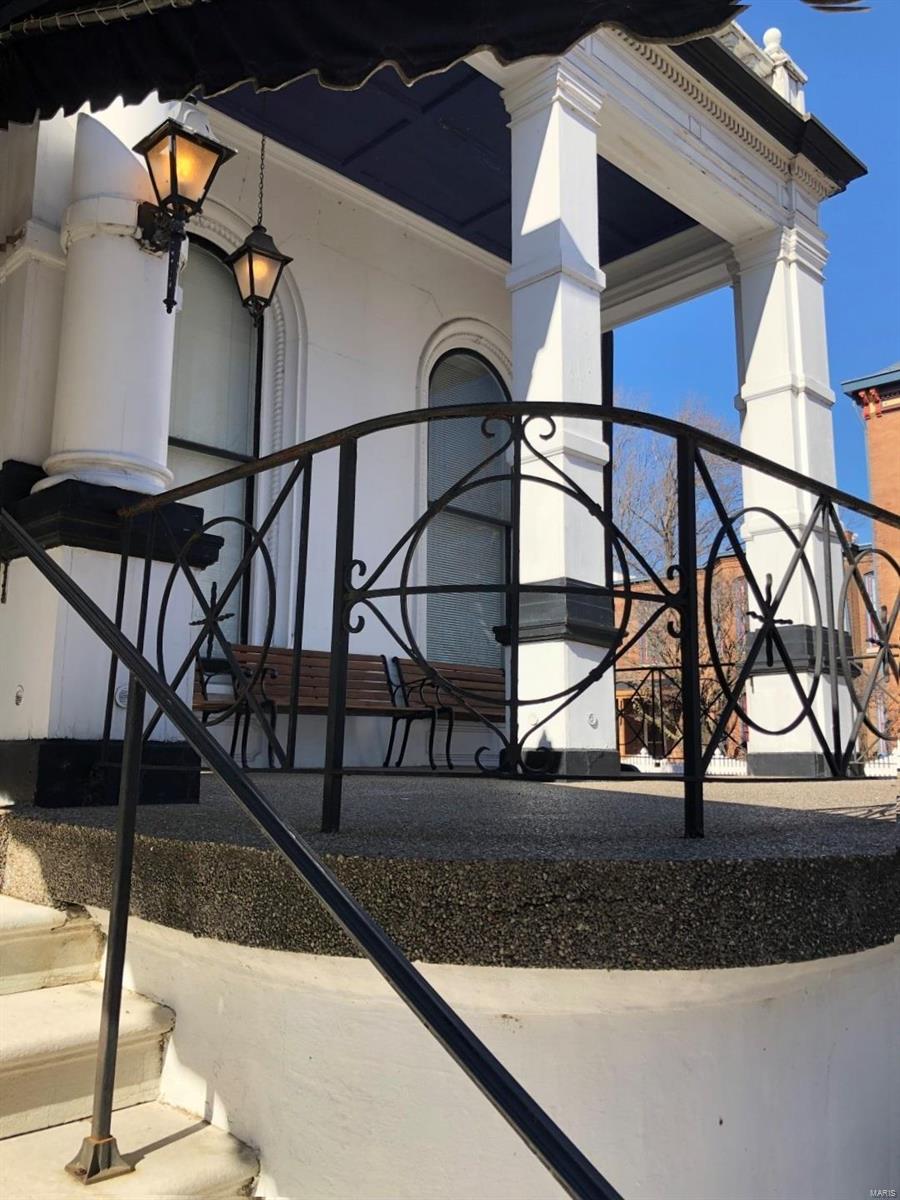 Lafayette Square - Commercial Sale