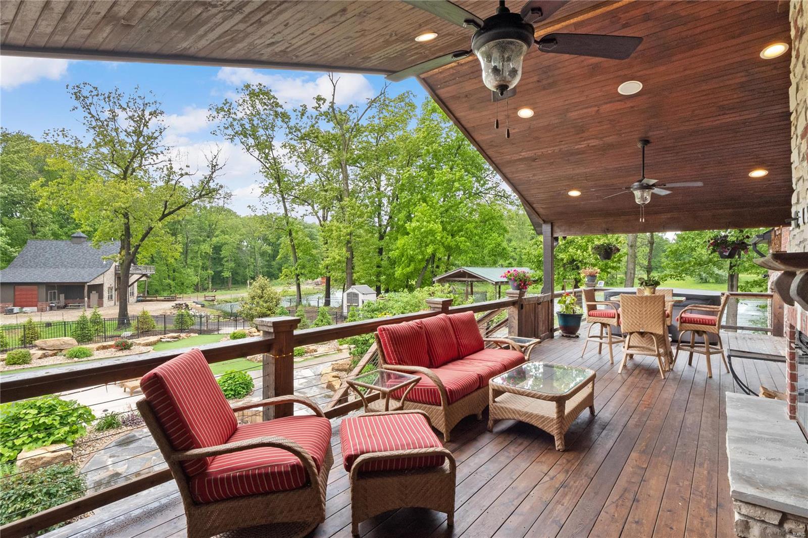 Pleasant Lks Turner's Farm Thi - Residential