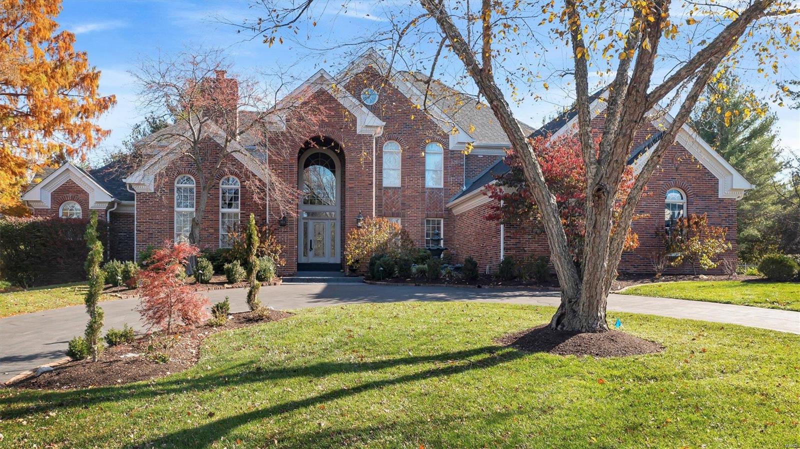 One word. . Wow! This 5 bed/5.5 bath home sits on a private 1.25 acre lot in The Hamptons, a prestigious gated community. Stunning 20-feet high-ceilings in the foyer & Great Room, which have a wall of windows adding an abundance of natural light. Chefs' kitchen features Lg center island w/ prep sink, granite counters, Viking Appliances including 48" stove/oven, plus a warming drawer. Breakfast/hearth Rm offers an open concept for family cooking, dining & entertainment. MF primary suite boosts luxurious bath w/ free-standing tub, oversized shower & heated floors. FP extends to MF office. Upper level offers 3 BDR ensuites plus loft area. LL includes pub-style bar, theater room, spacious rec room, bedroom & full bath. Beautiful outdoor space with private inground pool. 4-car garage! New high-efficient 2nd floor Furnace and AC (2021). New water pump and light for pool (2022). Extensive landscaping including over 150 new trees & bushes. Freshy painted! Make this your home for the New Year!