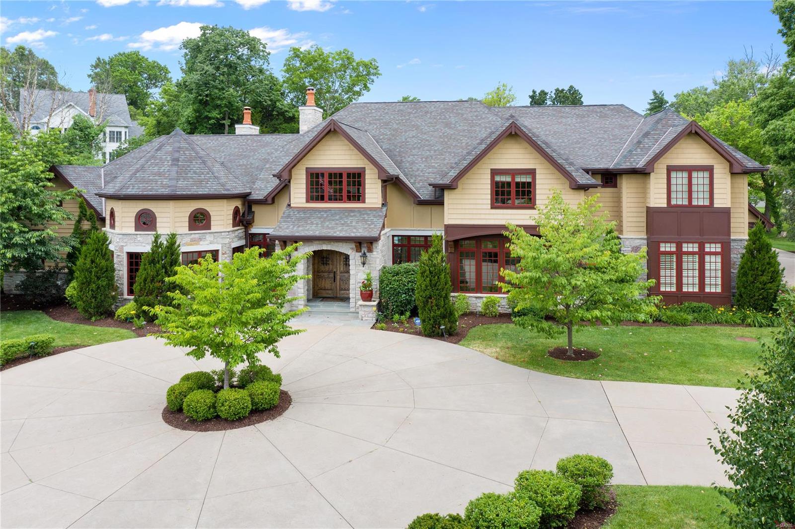 Spectacular 1.5 Sty w/5B all en suite w 3 levels of living, 1.2+acres on a quiet cul-de-sac! Grand 2 story entry, elegant Dining rm, octagonal wood panel office, 2 story Great rm w/accordion-style doors to lanai. Dream Kitchen w/custom cabinets, sub zero full ref. & freezer, ref. drawers, large center island, Butler’s pantry, Hearth rm w/stone frplc; Mud rm, Divine Master Suite w/see-through frplc, sitting area, French drs to gazebo, 2 wlk-in closets & Laundry area; luxury bath w/air jetted tub & dual vanities. ADDITIONAL main flr guest suite-opposite side of the house. 2nd Flr: 3 ensuite Bedrms, Bonus rm w/balcony terrace & Laundry rm. Amazing LL w/Wine rm, Family rm, wet bar, Media rm, Golf rm, Fitness rm, full Bth. Highlights:energy efficient/zoned geo-thermal HVAC, Smart Home, natural stone & shake shingle siding, alarm, sprinklers, circle concrete driveway & 4 car garage, 5 indr FPs & 1 outdr FP, an outdr entertaining area w/kitchen/grill, Pool, Lanai, pool bath + outdr shower. Additional Rooms: Mud Room, Wine Cellar
