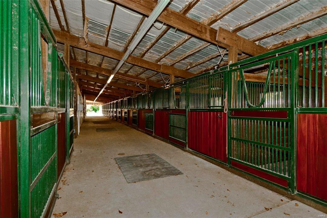 Brooks Farm - Farm