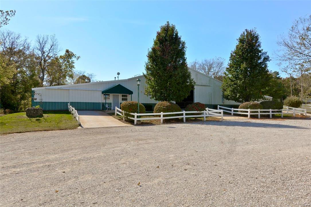 Brooks Farm - Farm
