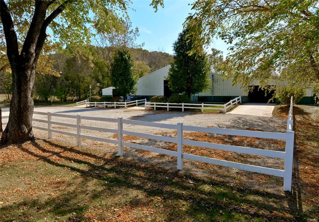 Brooks Farm - Farm