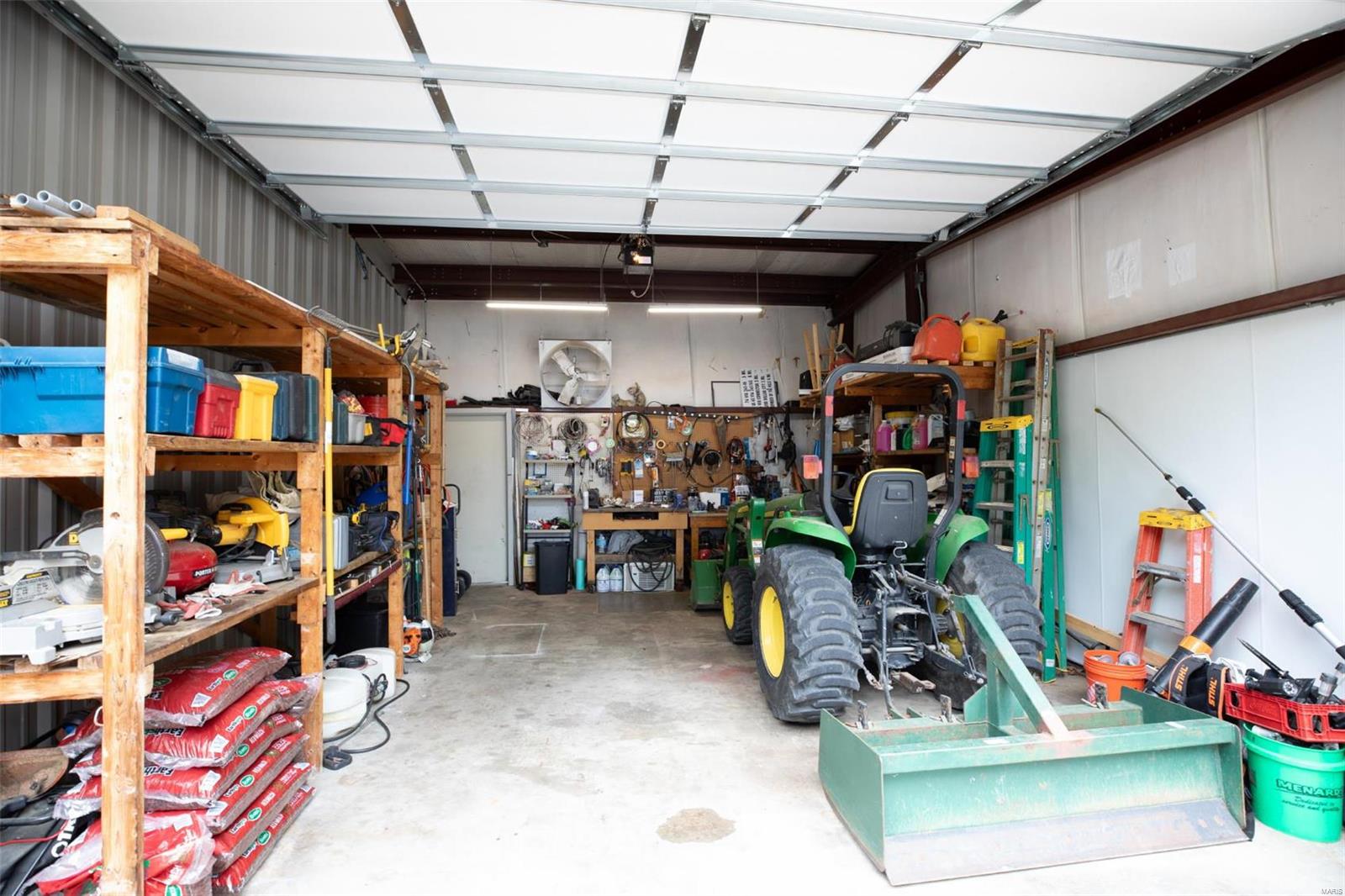 n/a - Commercial Sale