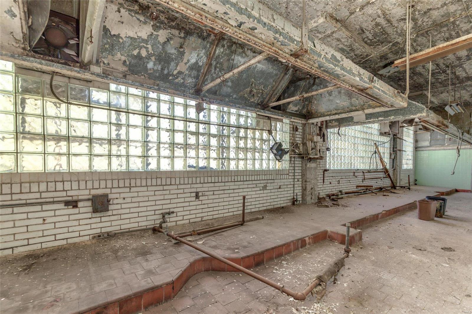 Aubert Place Add - Commercial Sale