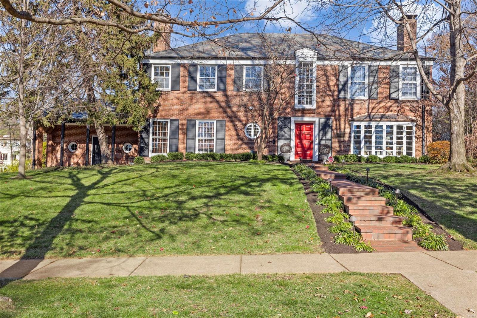 Indulge in the luxury of this Claverach home with +3600 square feet on a generous .45 acre lot. This 4-bed, 3.5-bath home presents an open floor plan with a stunning staircase that seamlessly connects living spaces, complemented by floor-to-ceiling windows in the LR & DR, and elegant fireplaces throughout. The updated kitchen is a culinary haven, featuring Thermador appliances, a spacious island, and custom cabinets accentuated by beautiful wood countertops. The kitchen opens to a hearth room/den w/gas fireplace. Gorgeous hardwood floors grace the 1st floor. On the 2nd floor, a master suite awaits, complete with a shower and separate bathtub. There are 3 additional bedrooms, one bedroom featuring a private suite & the others sharing a Jack & Jill bath. Outside, awaits a screened-in patio and an expansive, private backyard.  The lower level houses essential amenities, including a washer, dryer, and ample storage. Sprinkler system, attached garage and so much more.