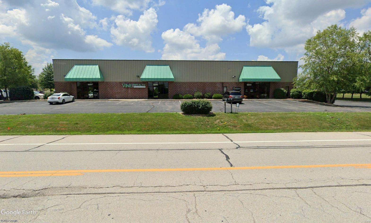 Lake St. Louis - Commercial Sale