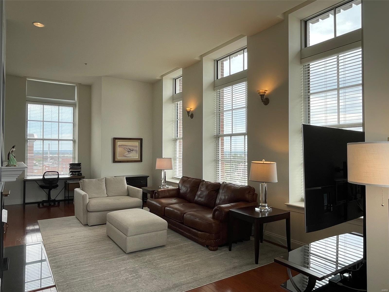 Georgian Condos West Wing - Residential