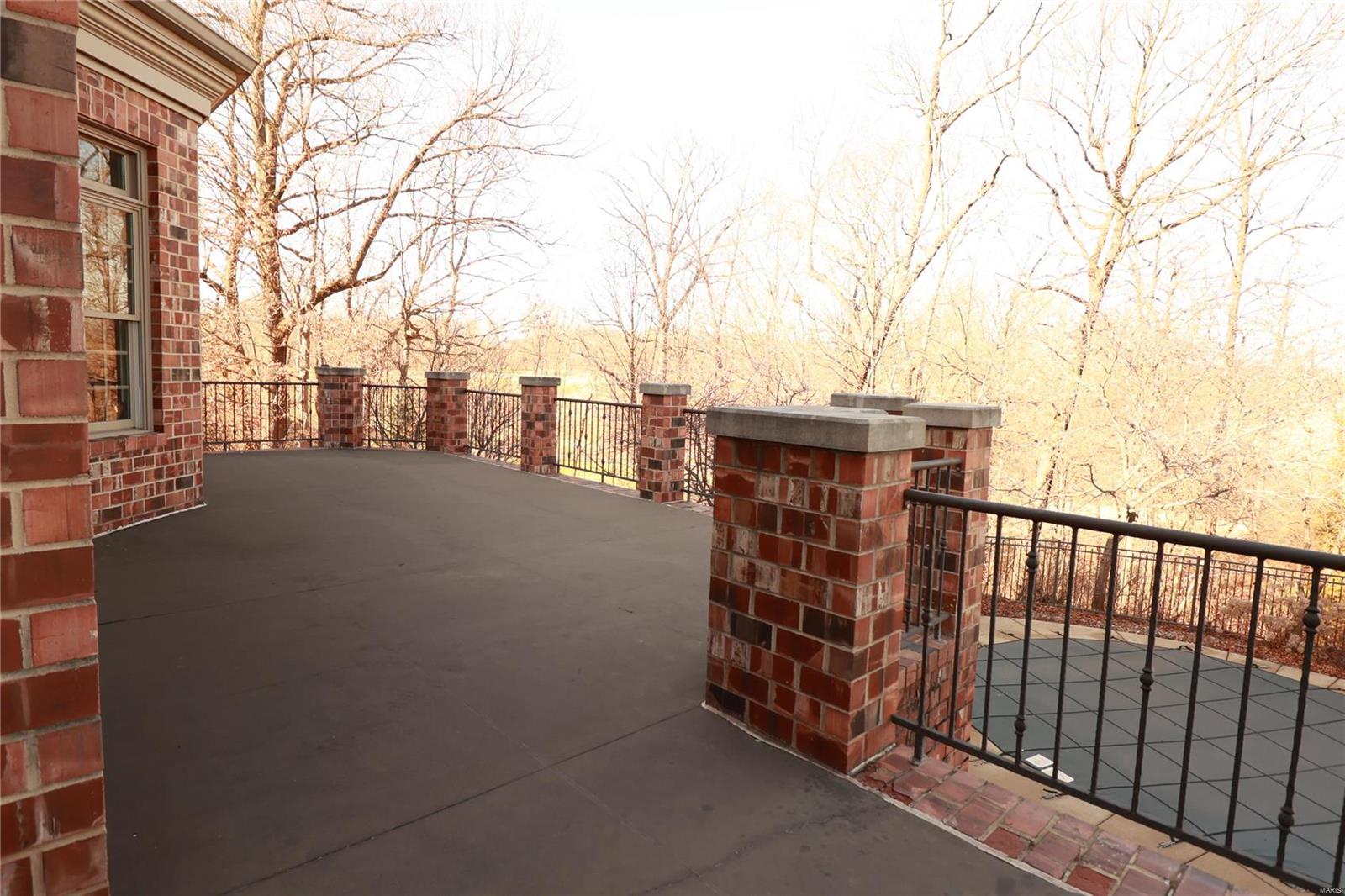 Estates at Far Oaks - Residential