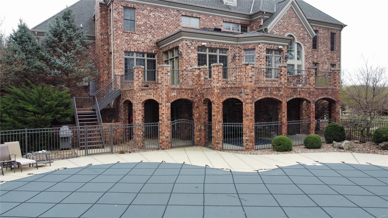 Estates at Far Oaks - Residential