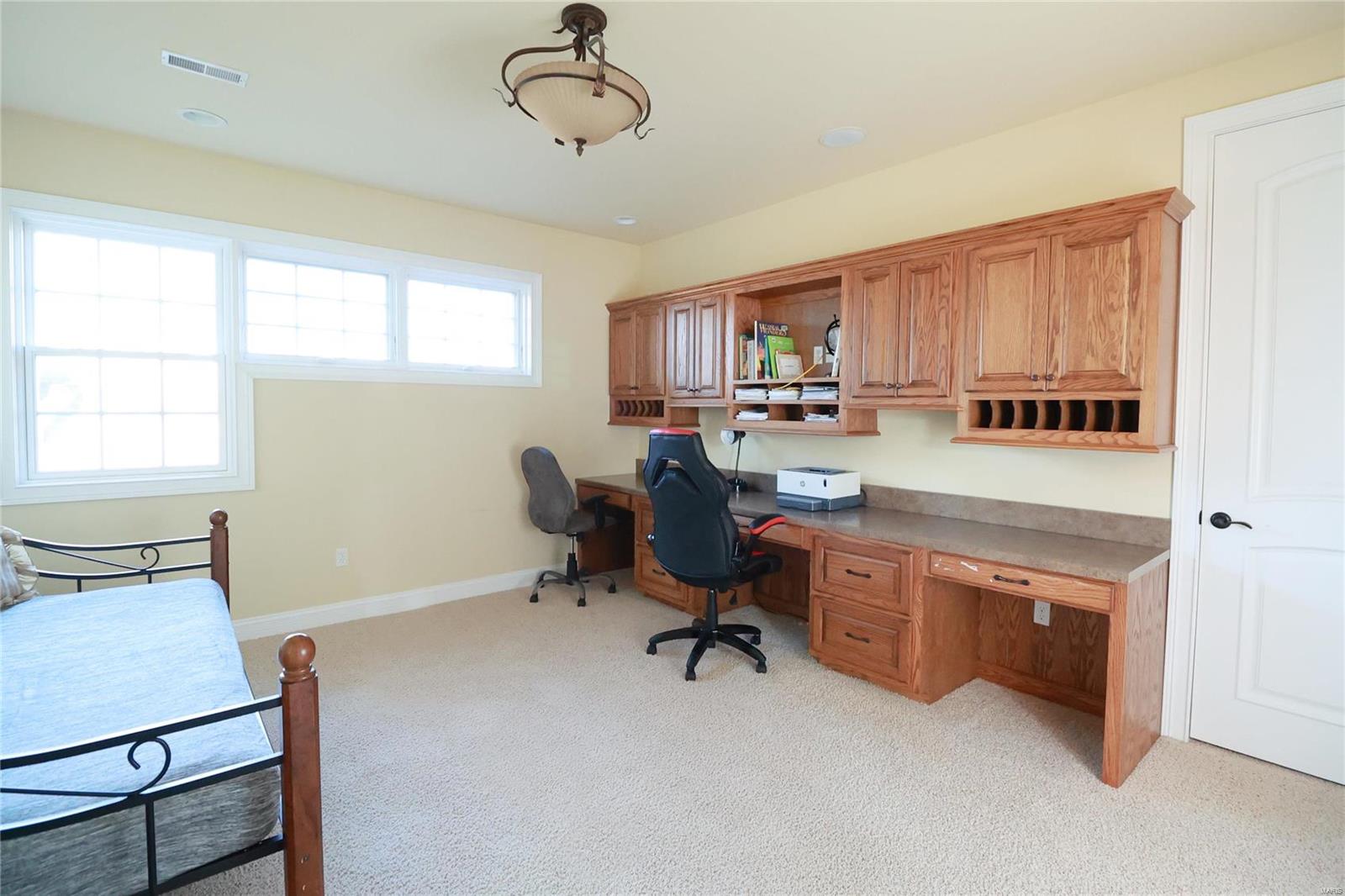 Estates at Far Oaks - Residential