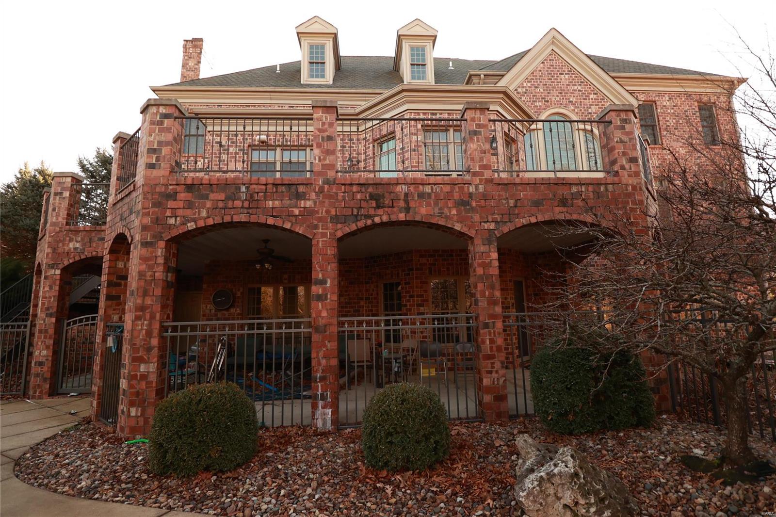 Estates at Far Oaks - Residential