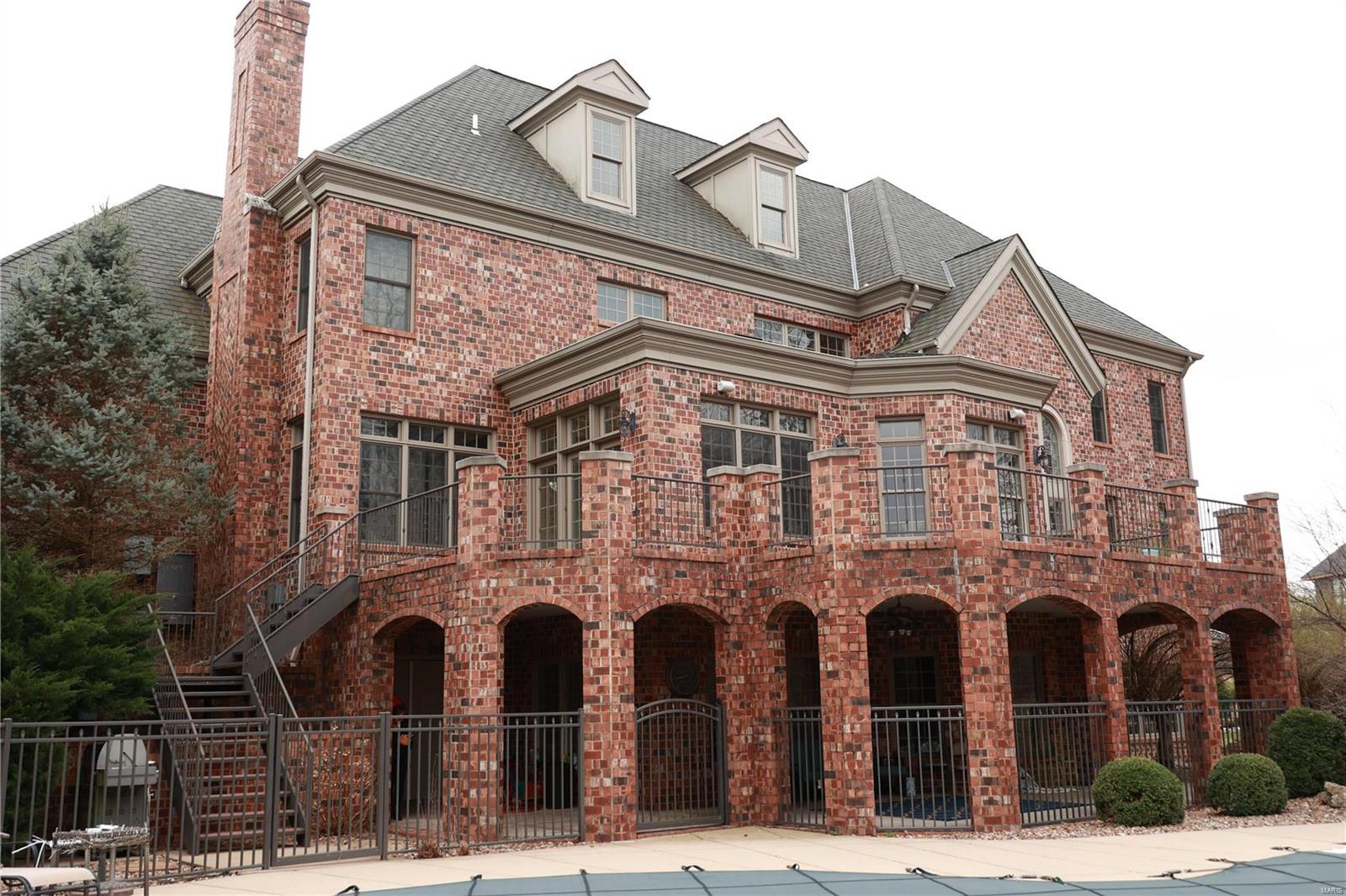 Estates at Far Oaks - Residential