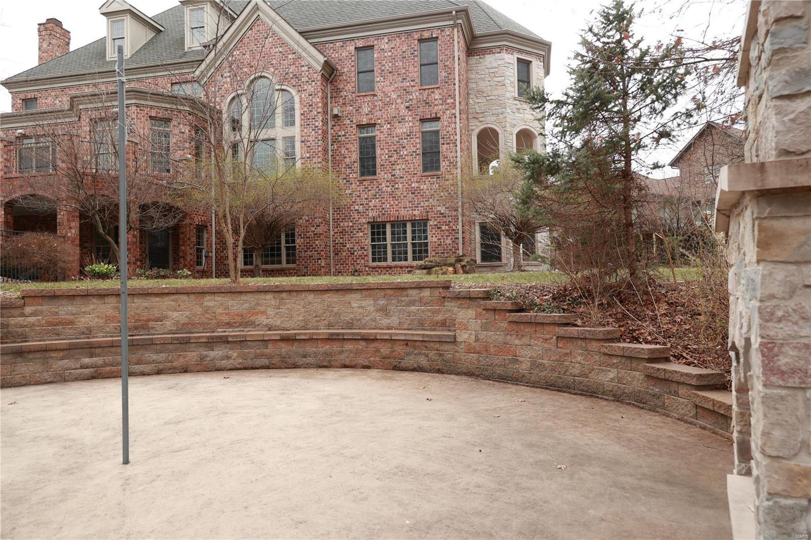 Estates at Far Oaks - Residential