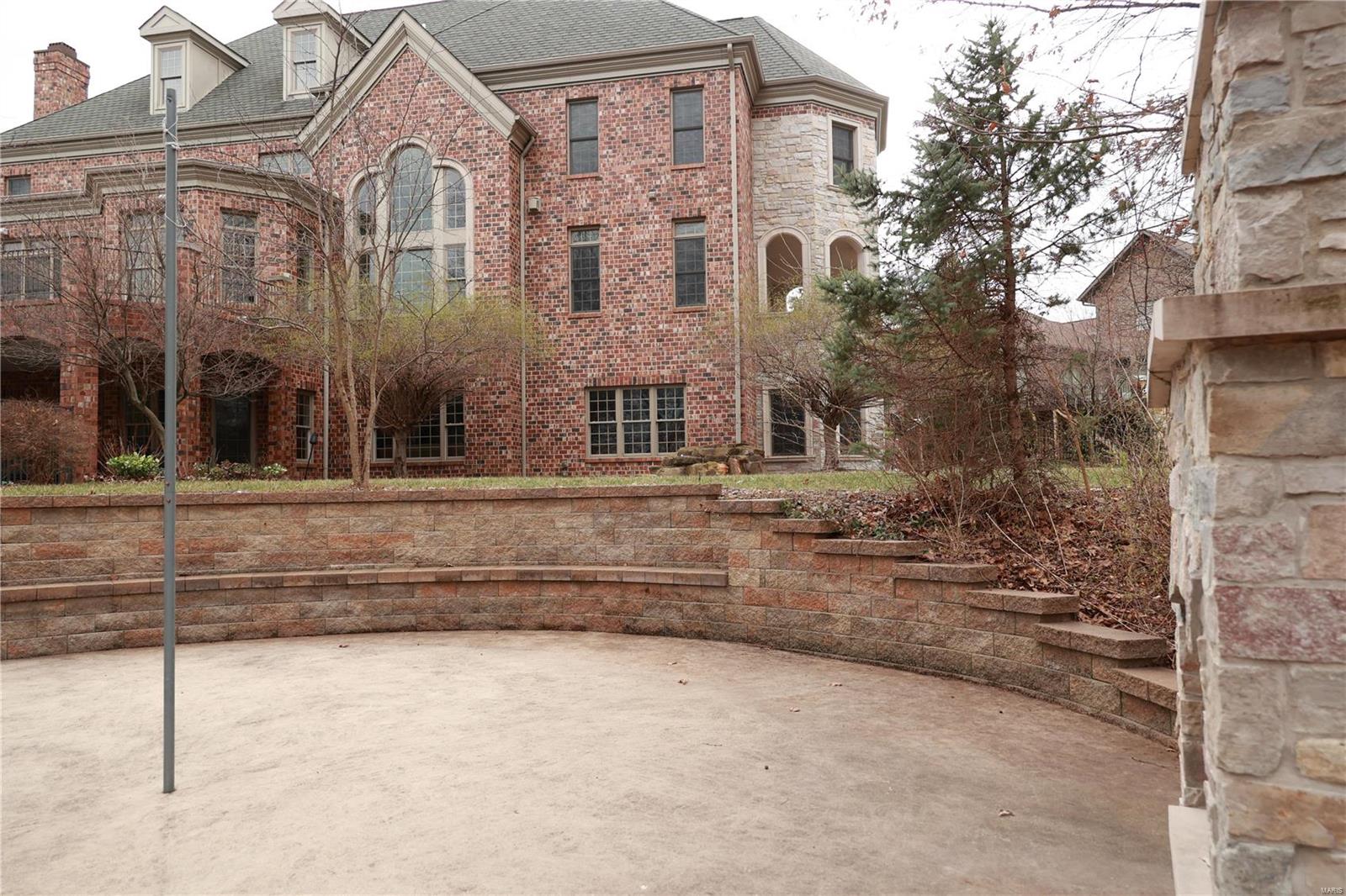 Estates at Far Oaks - Residential