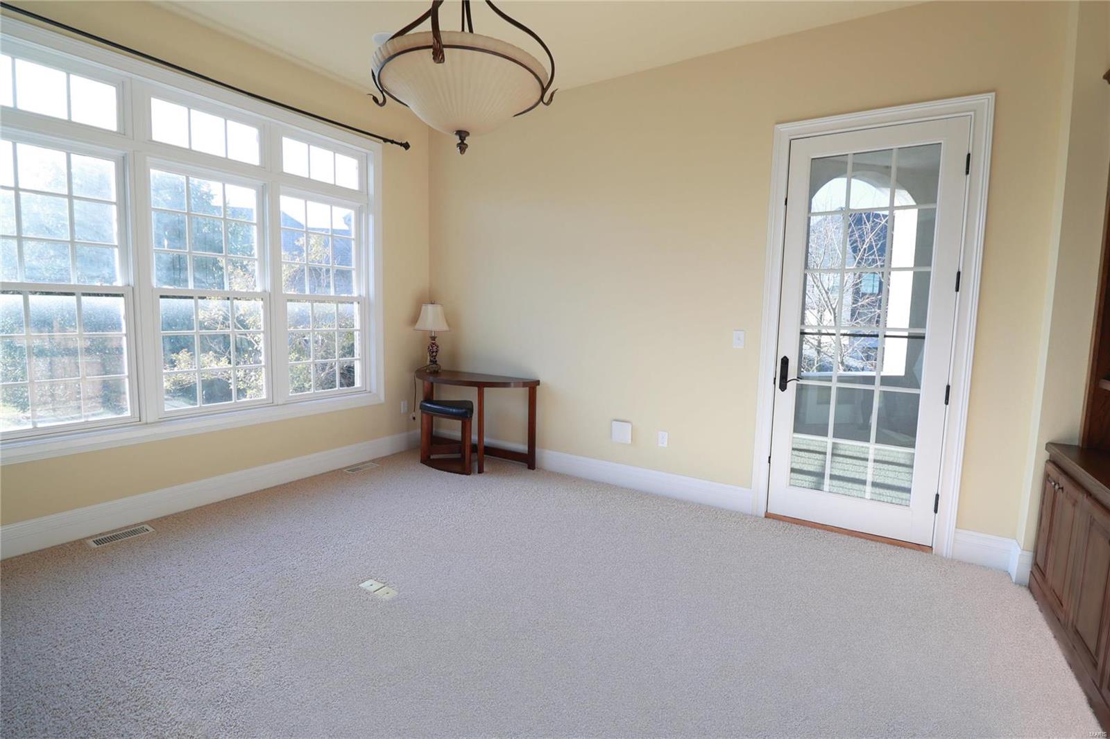 Estates at Far Oaks - Residential