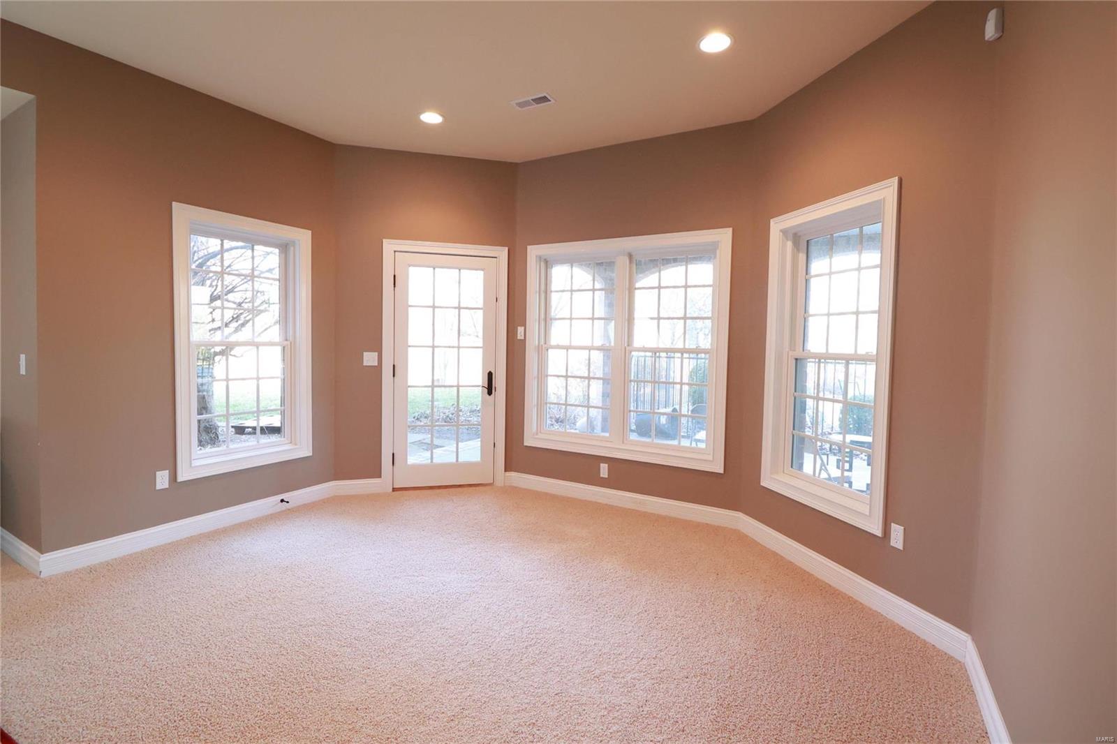 Estates at Far Oaks - Residential